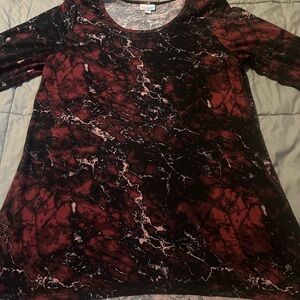 Lularoe size large Marble Patterned Red and Black Top
